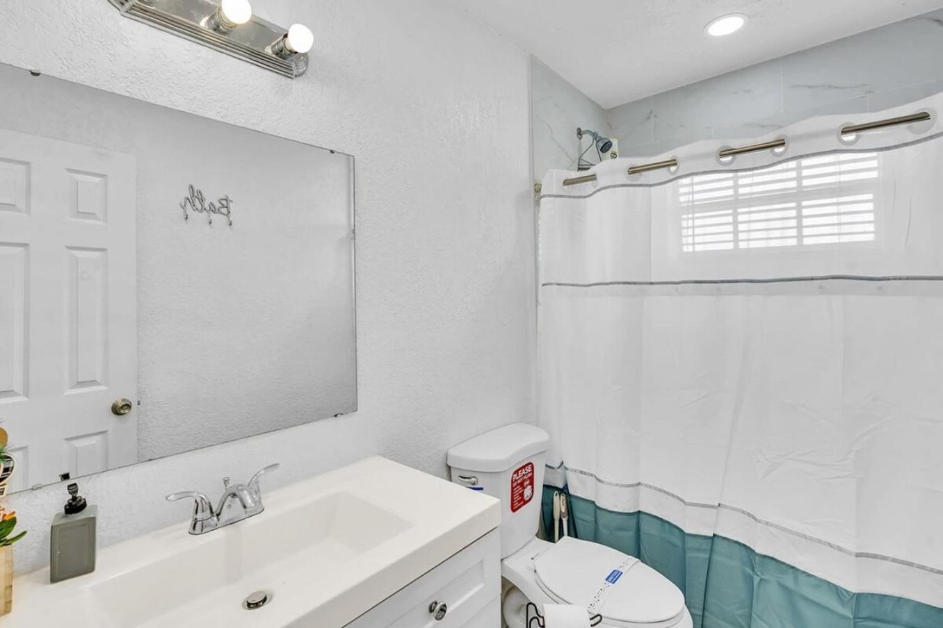 New Stylish 2 Bdrm Mins To Beach & Aventura Mall Hallandale Beach Exterior foto
